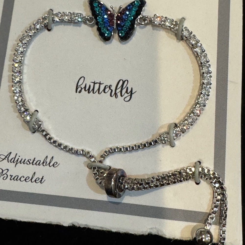 Silver Tone Rhinestone Butterfly Adjustable Bracelet so Pretty east to put on